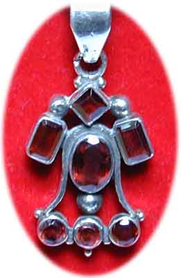 Granat Anhänger 