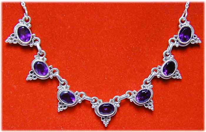 Amethyst Collier